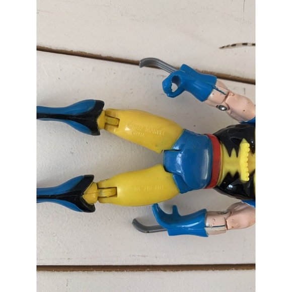 1992 Marvel Hall of Fame Wolverine III Action Figure ToyBiz X-Men Animated G - Picture 3 of 3